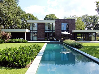 Villa strak modern