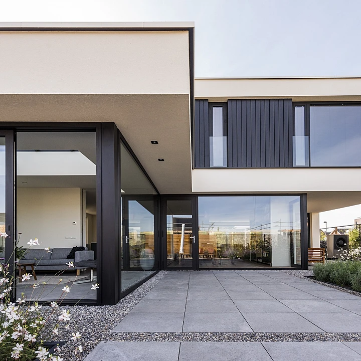 Villa strak modern